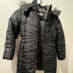 Girls coat 🧥 beautiful & cozy